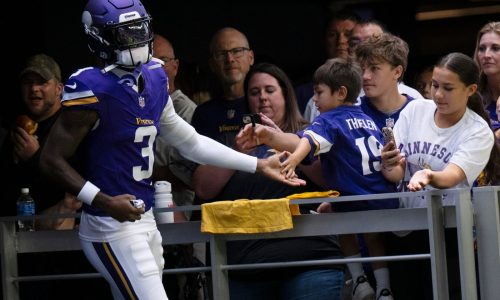 Vikings receiver Jordan Addison carted off field during joint practices with Browns