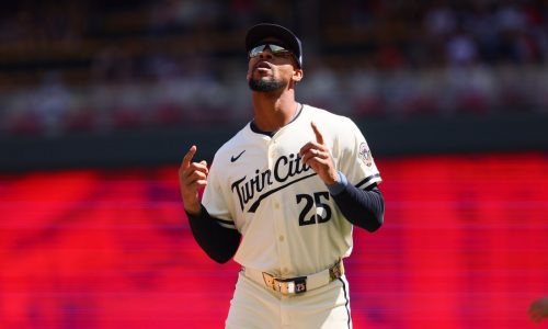 Twins weighing injured list stay for injured center fielder Byron Buxton