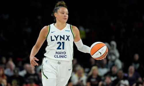 Familiar formula boosts Lynx to seventh straight victory