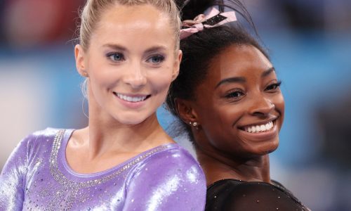 MyKayla Skinner begs Simone Biles to call off her fans, alleging death threats against family