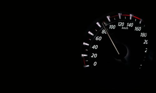 Gasoline vs Electric Cars: A Speed Comparison for 2024