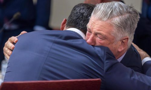 A prosecutor asks for charges to be reinstated against Alec Baldwin in the ‘Rust’ case