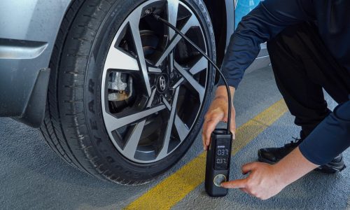 Best Portable Tire Inflators (2024 Ultimate Buyer’s Guide)