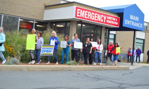 Steward employees in ‘crazy situation’ and face hard choices, nurses union boss says