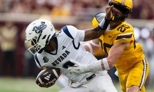 Stifling Gophers’ defense helps carry 27-0 win over Nevada