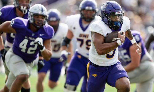 Northern Iowa escapes St. Thomas upset on a fortunate bounce