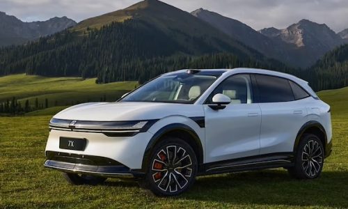 China new models August 2024: Zeekr 7X and Xpeng Mona M07 launch