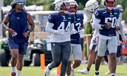 Patriots elevate practice squad linebacker in Ja’Whaun Bentley’s absence