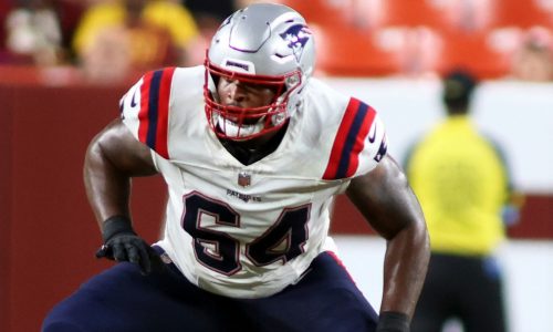 Patriots lose another offensive lineman to injury vs. Jaguars