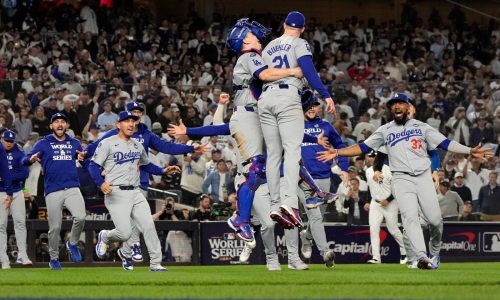 Dodgers overcome big deficit to defeat Yankees, win World Series