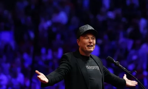 Lawsuit Over $1 Million Giveaways on Hold After Elon Musk’s Legal Maneuver