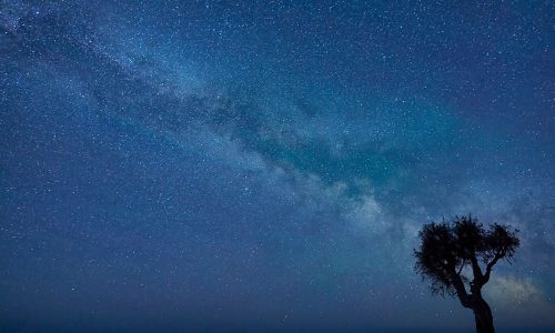 Skywatch: A great comet and a magnificent Milky Way