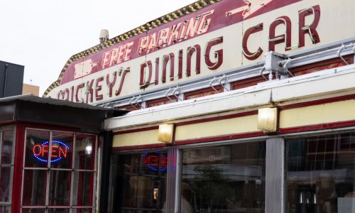 Iconic Mickey’s Diner reopens in downtown St. Paul