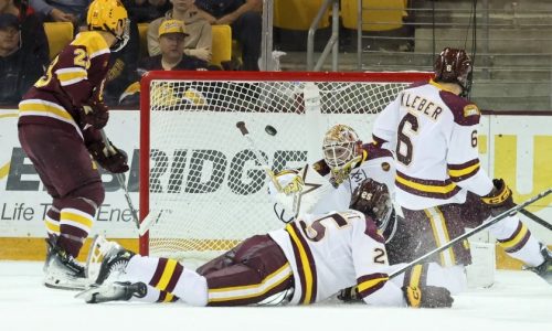 Men’s hockey: Thanks to fast start, Gophers get to enjoy trip to Duluth