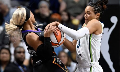 Lynx offense comes alive in Connecticut to take 2-1 lead in WNBA semifinals