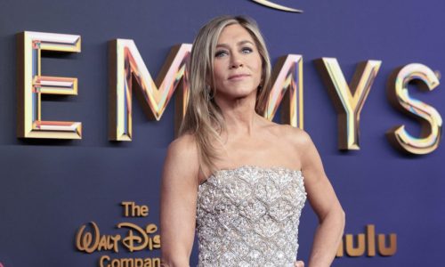 Jennifer Aniston denies bizarre Barack Obama affair rumor