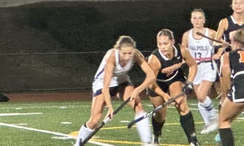 Walpole edges Uxbridge in defensive battle of state field hockey powers