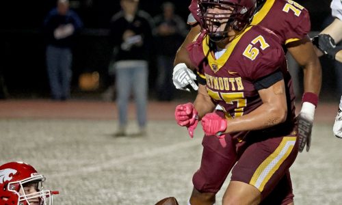 Weymouth defeats Milton for the first time in 12 years in 28-21 battle