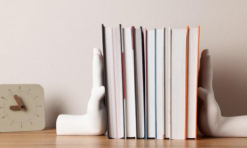 The best bookends to showcase your favorite reads