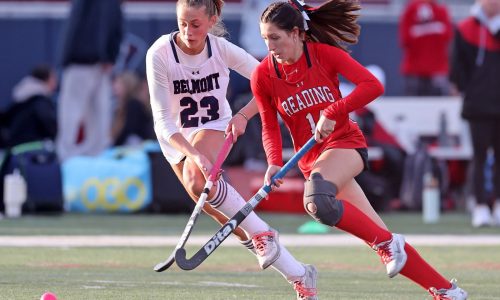 High school field hockey notebook: Reading ready for more