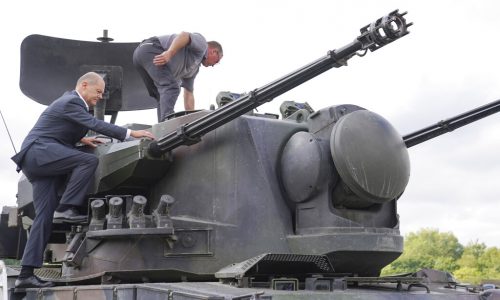 Lionel Laurent: Europe has choices to make for the coming geopolitical storm