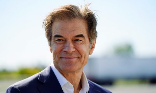 Trump chooses TV doctor Mehmet Oz to lead Centers for Medicare and Medicaid Services