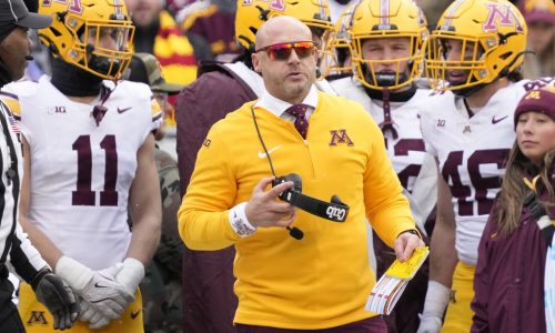 Gophers chop down Badgers 24-7 to reclaim Paul Bunyan’s Axe