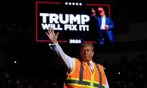 Moore: Economists put politics over common sense