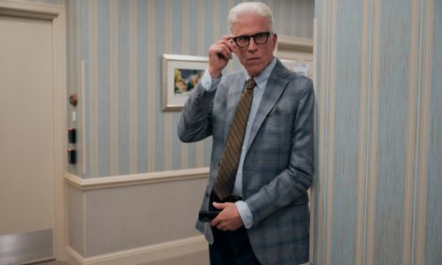 ‘A Man on the Inside’ review: A retiree becomes a retirement home spy