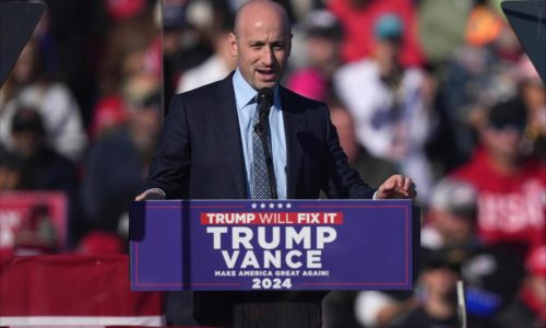 Trump names Stephen Miller to be deputy chief of policy in new administration