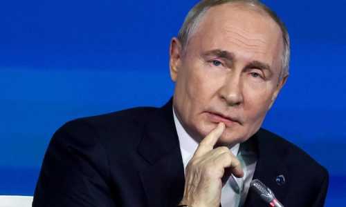 Kremlin rejects reports of a conversation last week between Putin and Trump