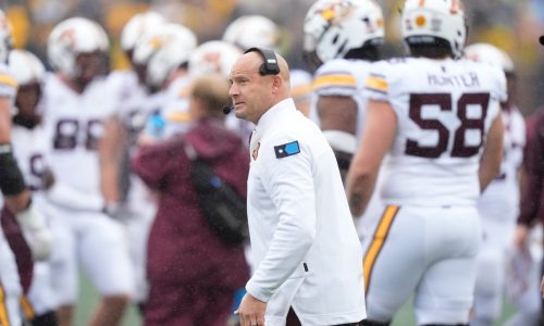 Gophers overcome P.J. Fleck’s fake-punt gamble in a 25-17 win over Illinois