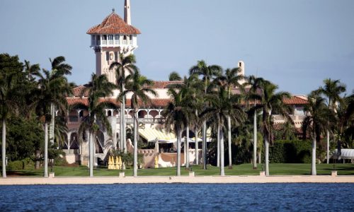 Chinese national jailed on charges that he tried to enter Trump’s Mar-a-Lago estate