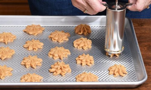 Elevate your cookie game with these must-have cookie presses