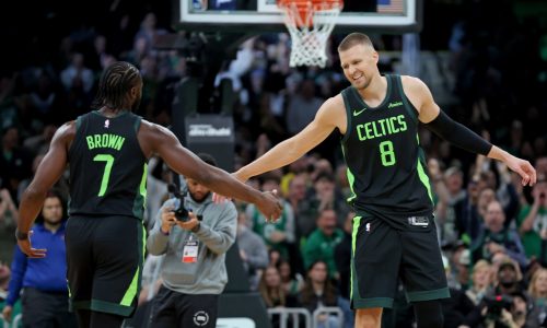 With Kristaps Porzingis back, Celtics obliterate Clippers in 32-point win