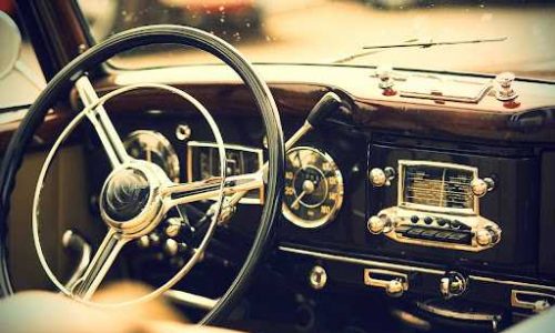 Discover the Charm of Vintage Car Tours with Nowaday  