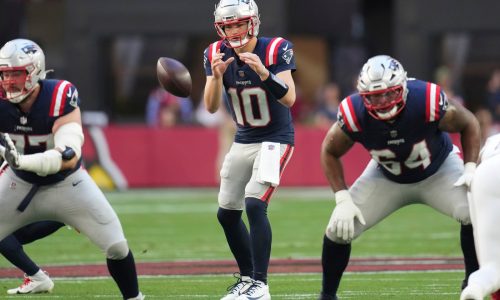 Drake Maye, Jacoby Brissett to reward Patriots O-line with Christmas gifts