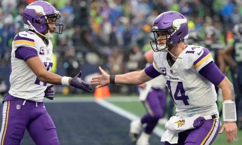 Dane Mizutani: Vikings need to consider a future with Sam Darnold