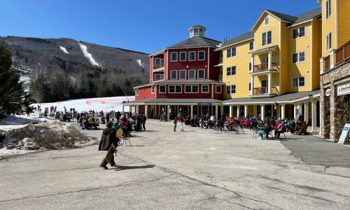 Ski Wednesday: Base lodges add to the experience