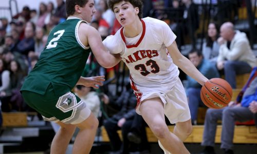 Duxbury gets past Silver Lake in boys basketball clash, 59-49