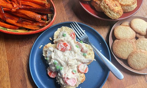 Dinner for 4 for $25: This 3-course chicken and biscuits meal will fly with the whole family