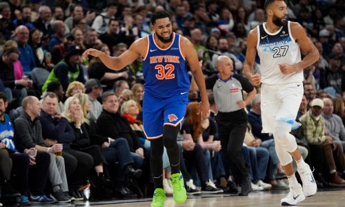 Timberwolves’ offense bottoms out in Karl-Anthony Towns’ return