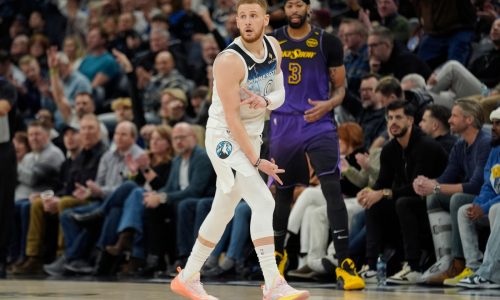 Timberwolves impressive in rout of Lakers