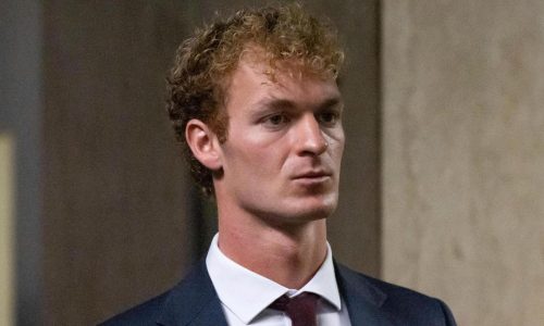 Closing arguments set in trial of veteran charged in chokehold death of NYC subway rider