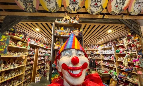 At Nevada’s Clown Motel, the vibe is creepier than ever, and business is good