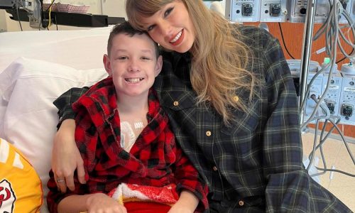 Taylor Swift makes surprise visit to Kansas City children’s hospital