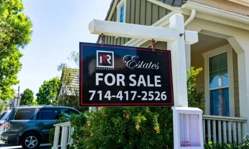 US Home Prices Register 3rd Consecutive Monthly Gain