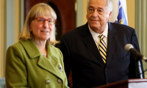 Lawmakers wrap up session with a frenzy