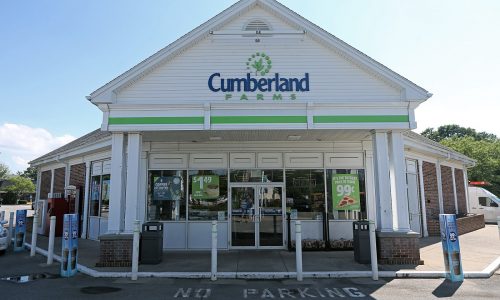 New Hampshire man accused of robbing Cumberland Farms store, fleeing in stolen BMW