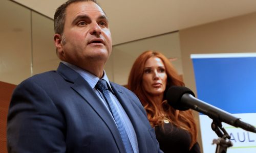 Everett Mayor’s defamation suit ends with sealed settlement, closure of local paper